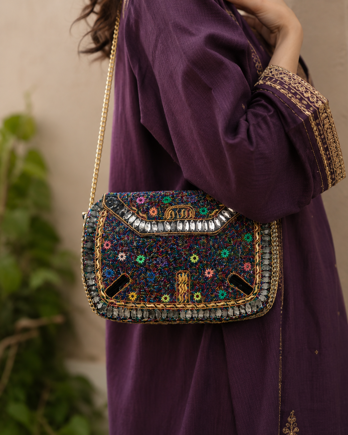 Midnight Bloom Jute Clutch